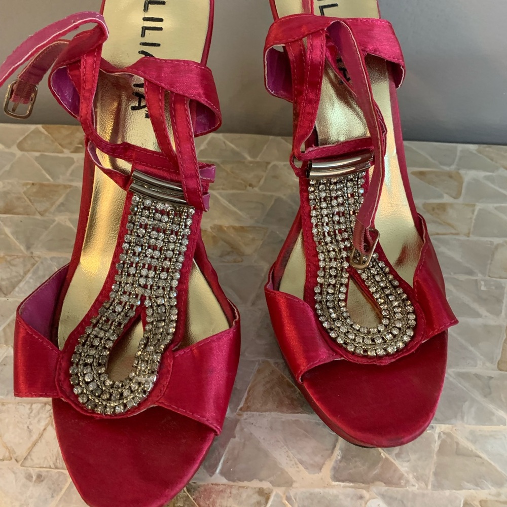 sandals by Liliana